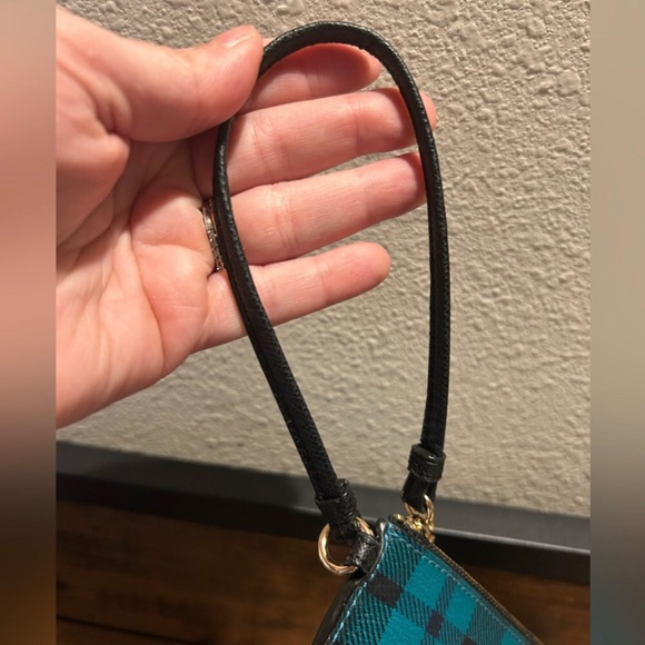 ❤️ Coach Teal and Black Checkered Wristlet - Picture 5 of 8